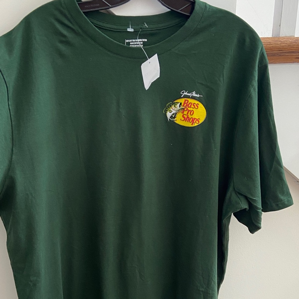 Bass Pro Shops Dark Green Short Sleeve Tee